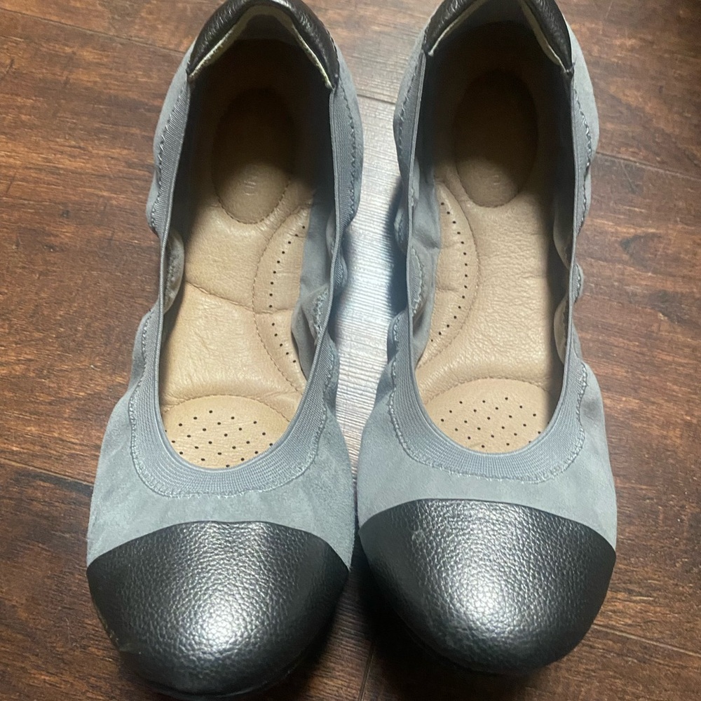 Lands End Gray and Black Flats with Two-Tone Design
